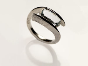 Engagement ring by Visionnaire Wedding 5